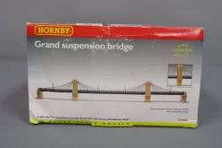Hornby R8008 OO Gauge Grand Suspension Bridge -Hornby Express Outlet Store 20181015 104754 C3 Trainz 4183740 006