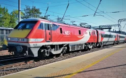Hornby 00 LNER Class 91, 91118 "The Fusiliers"