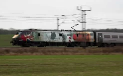 Hornby 00 VTEC Class 91 Bo-Bo 91111 "For The Fallen"