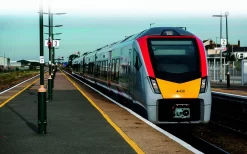 Hornby OO Greater Anglia, Class 755/4 'Flirt' 4 Car Train Pack - Era 11