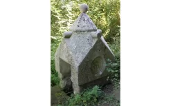 Hornby OO Village Pump