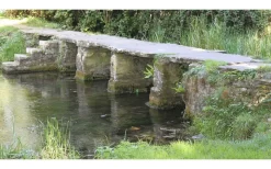 Hornby OO Stone Footbridge